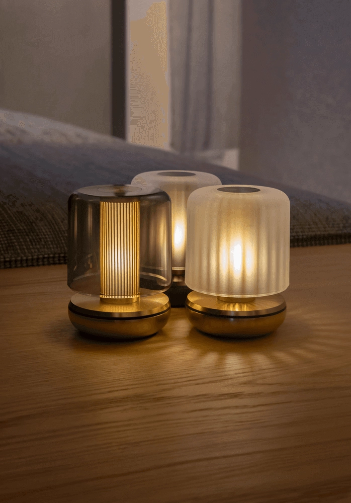 Oplaadbare tafellamp Firefly gold frosted Humble 6097522143159