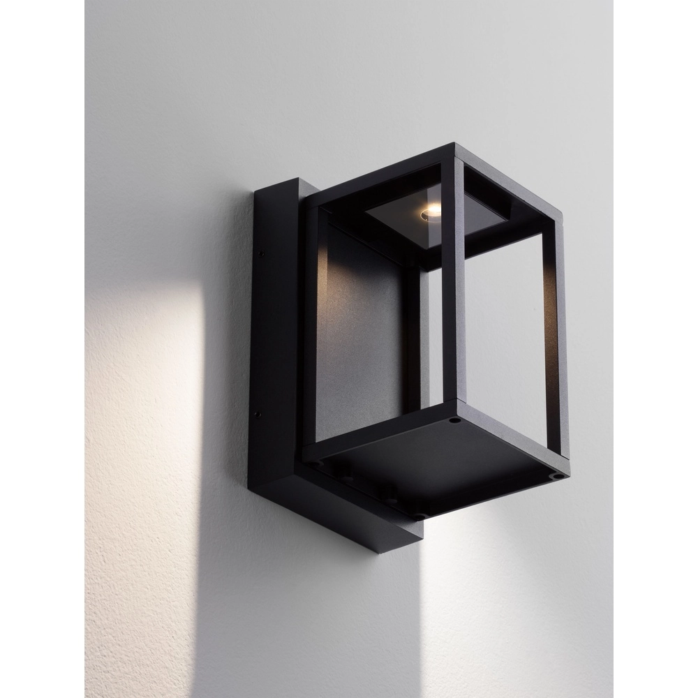 Zwarte wandlamp Prive 19cm Lyora 5212017453143