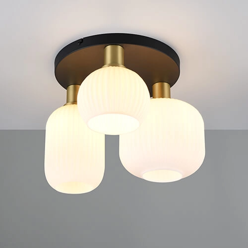 Trendy plafondlamp Diva met wit glas