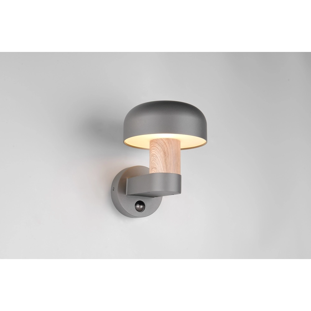 Wandlamp Fraser grijs met hout en sensor Trio 4017807648577