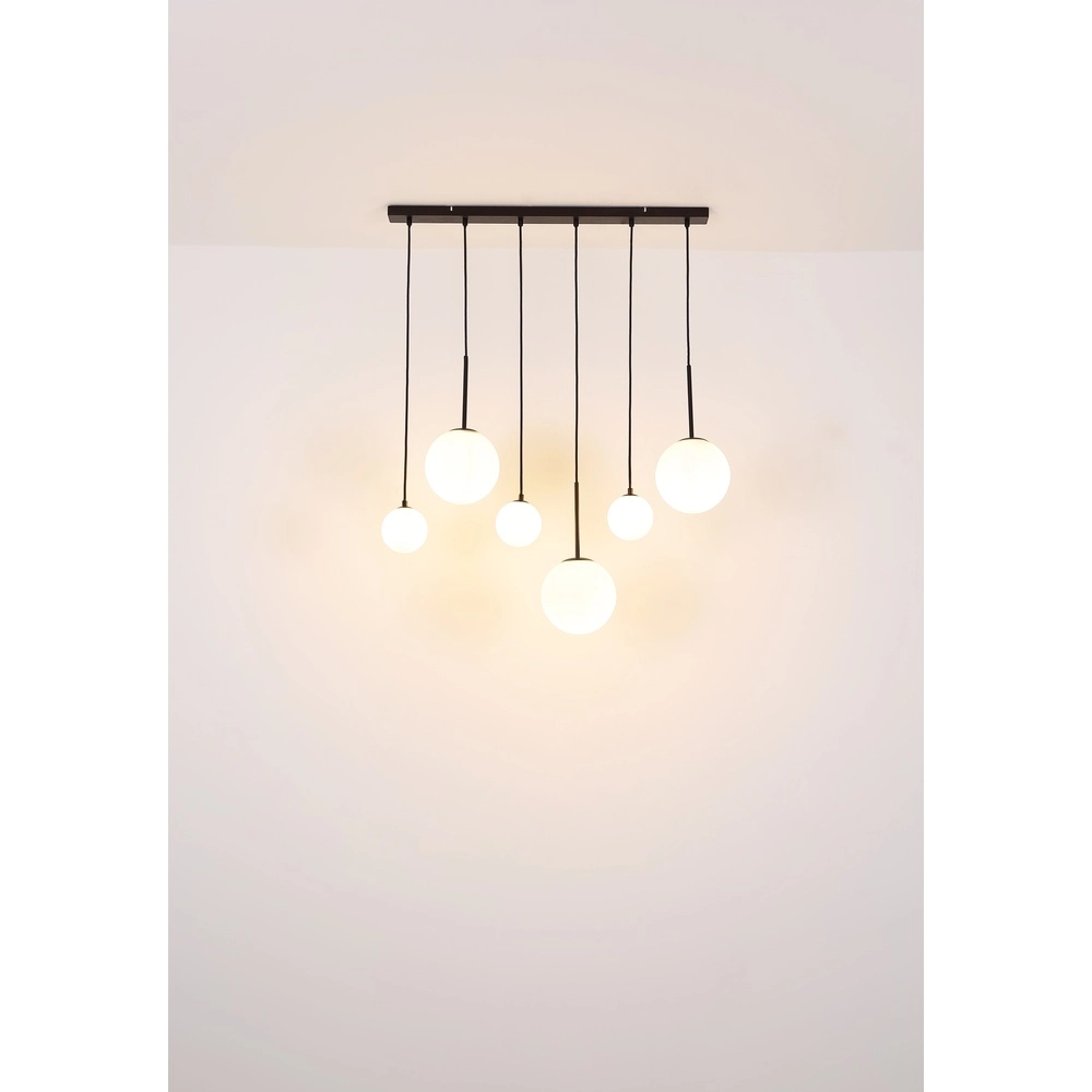 Design hanglamp Hallie 6-lichts zwart met witte bollen Globo 9007371448920