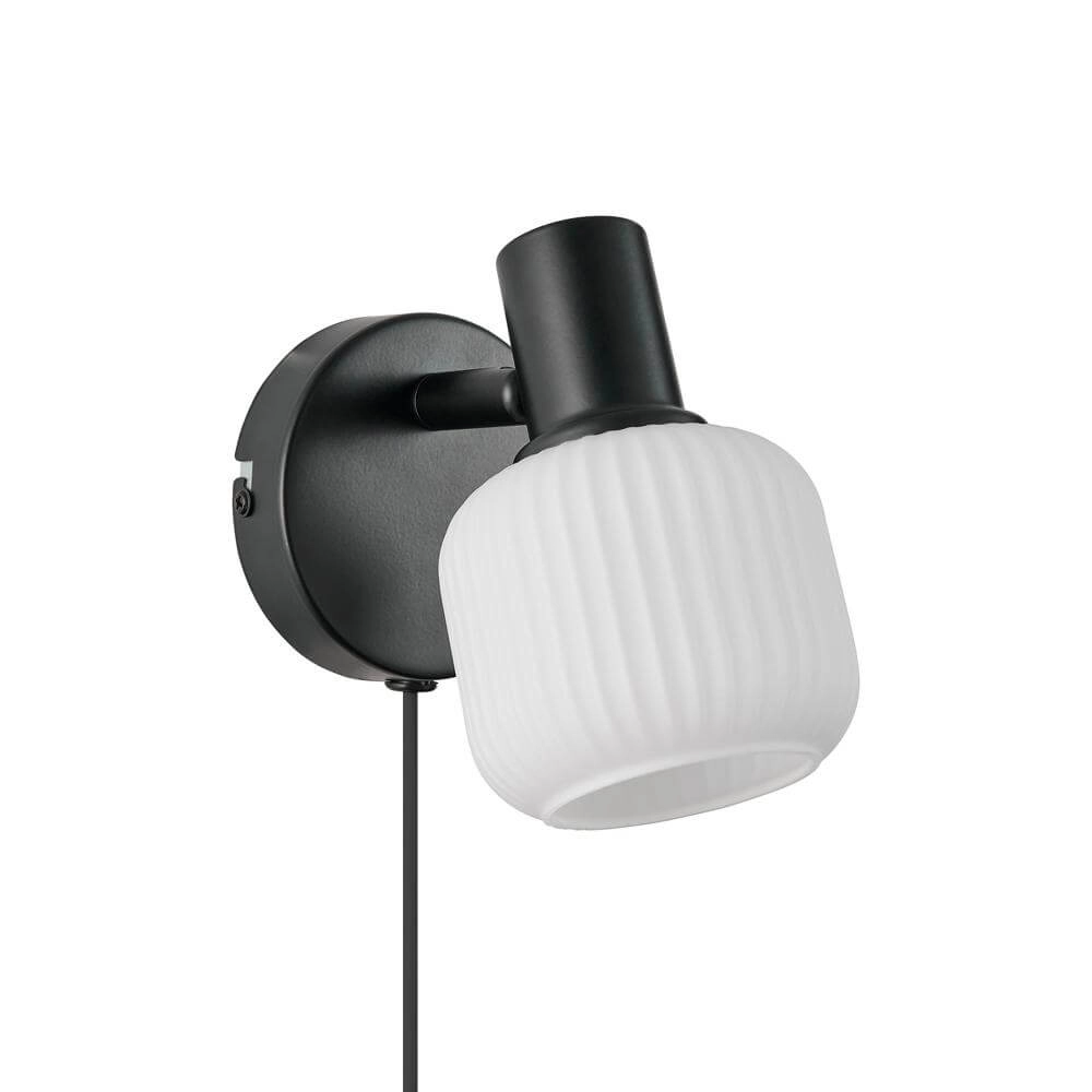 Zwarte wandlamp Milford met wit Nordlux 5704924018688