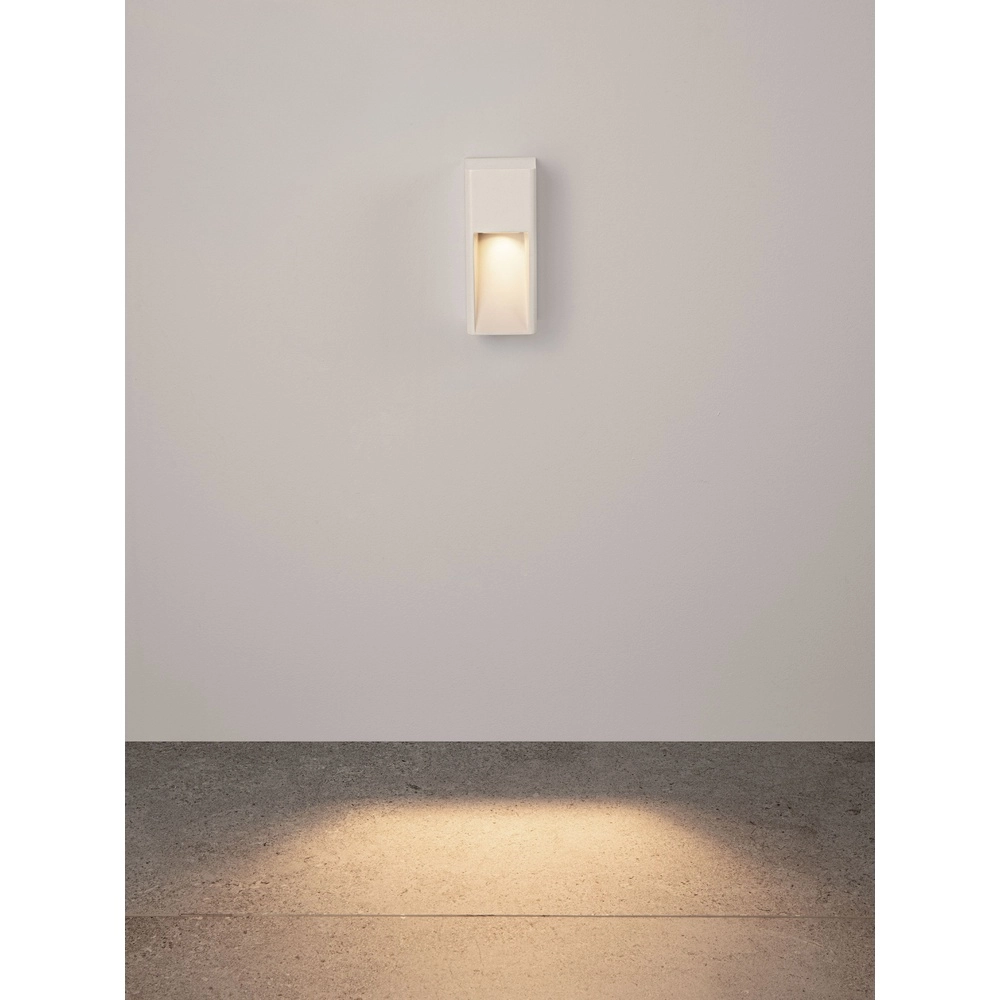 Strakke wandlamp Mazu wit Lyora 5212063504370
