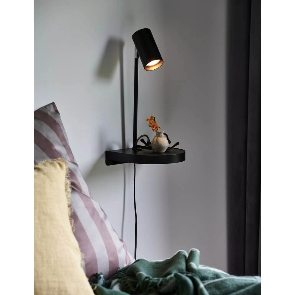 Zwart muurlampje Cody met usb-aansluiting Nordlux 5704924005114