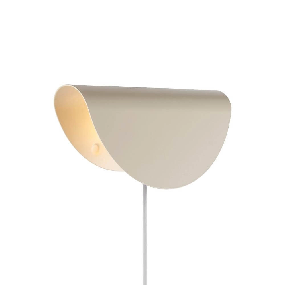 Design wandlamp Model 2110 zand bruin