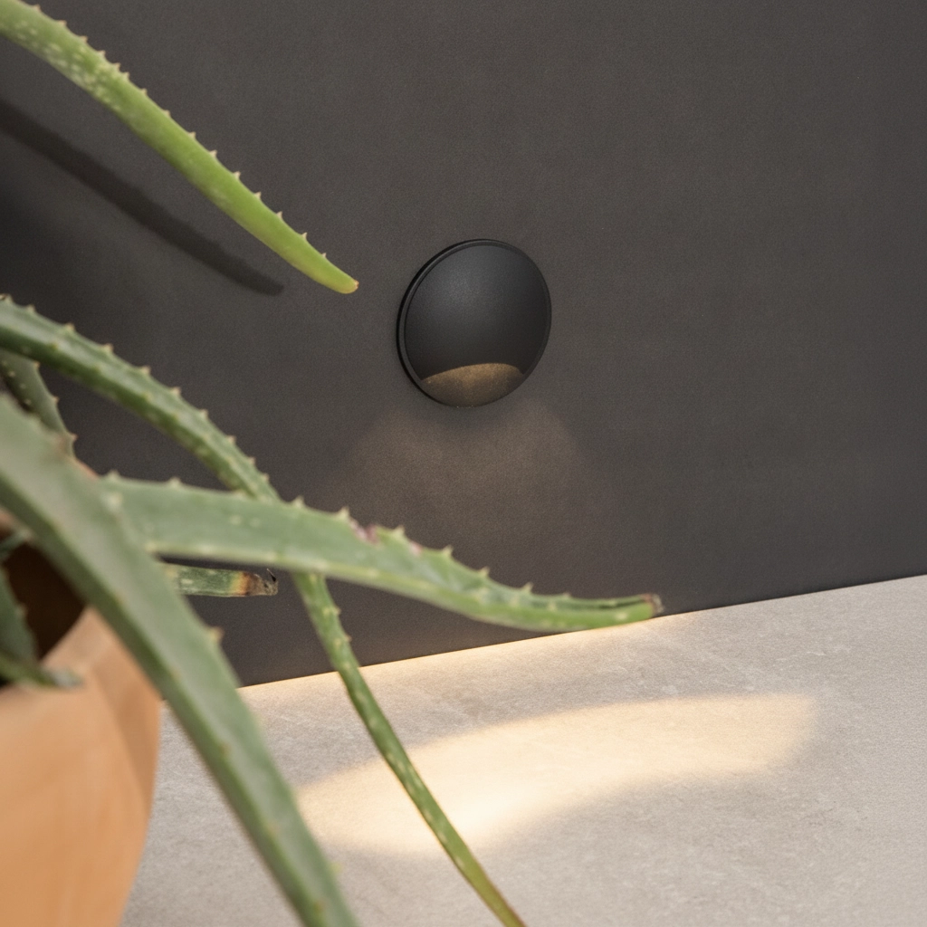 Strakke wandlamp Joya enkel