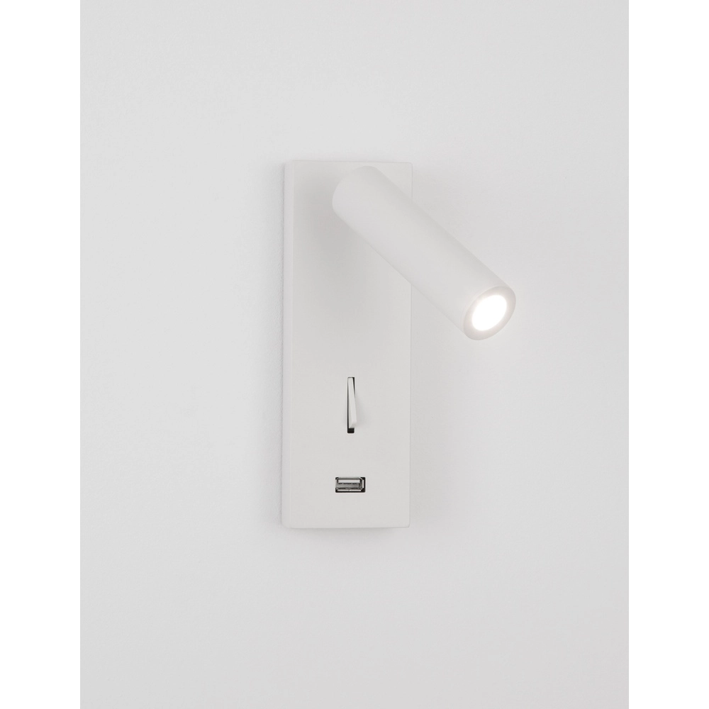 Bedlampje Fuse wit met usb Lyora 5212017423702