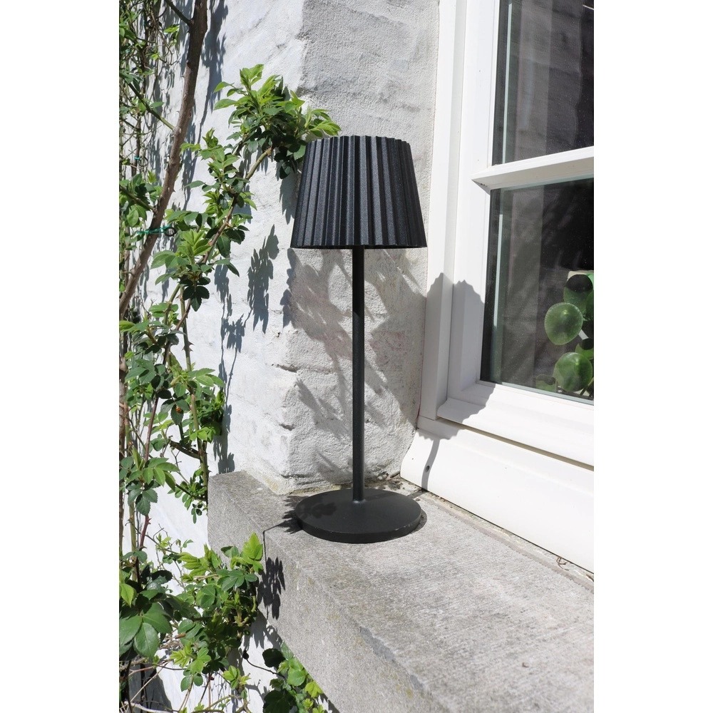 Oplaadbare tafellamp Justine zwart met oplaadstation Lucide 5411212272171