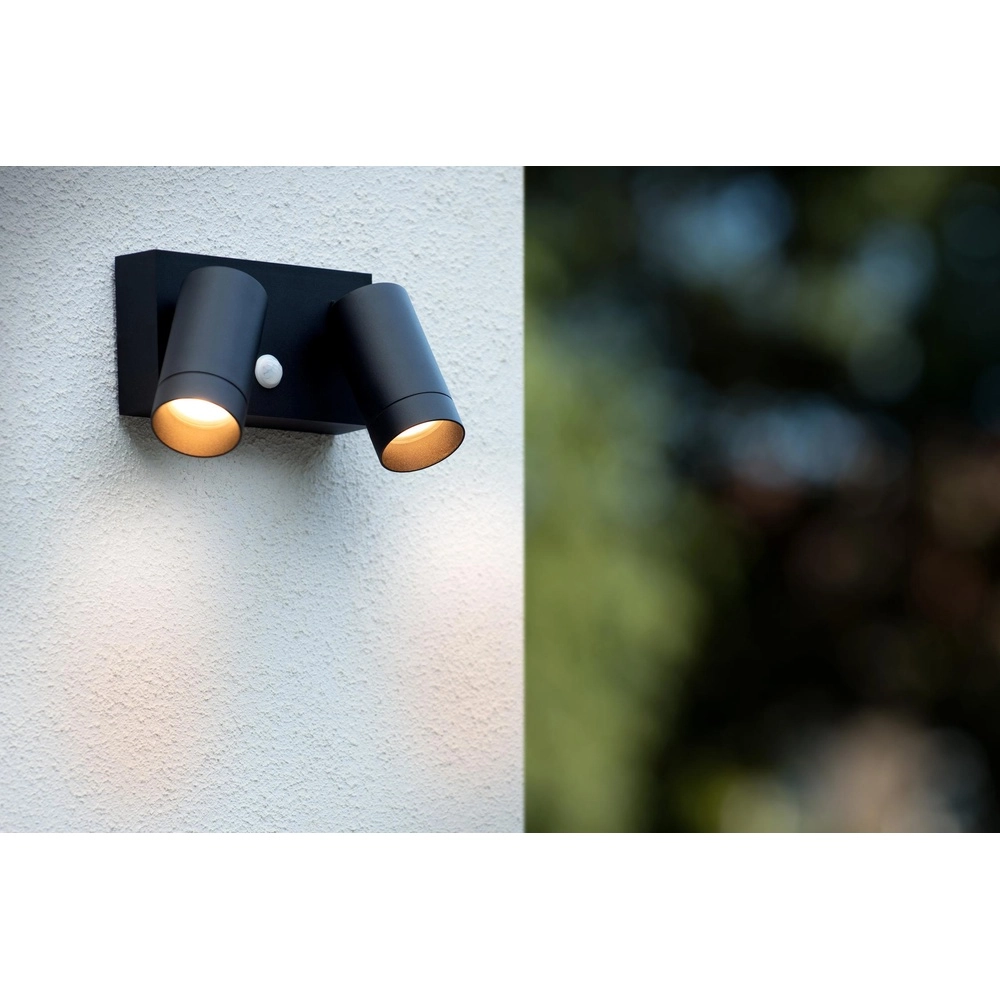 Wandspot Taylor IP54 dubbel met sensor zwart Lucide 5411212092717