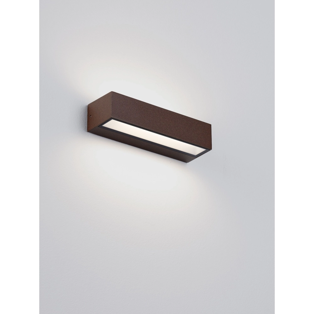 Strakke wandlamp Lane roestbruin 22cm - 21W Lyora 5212017496812