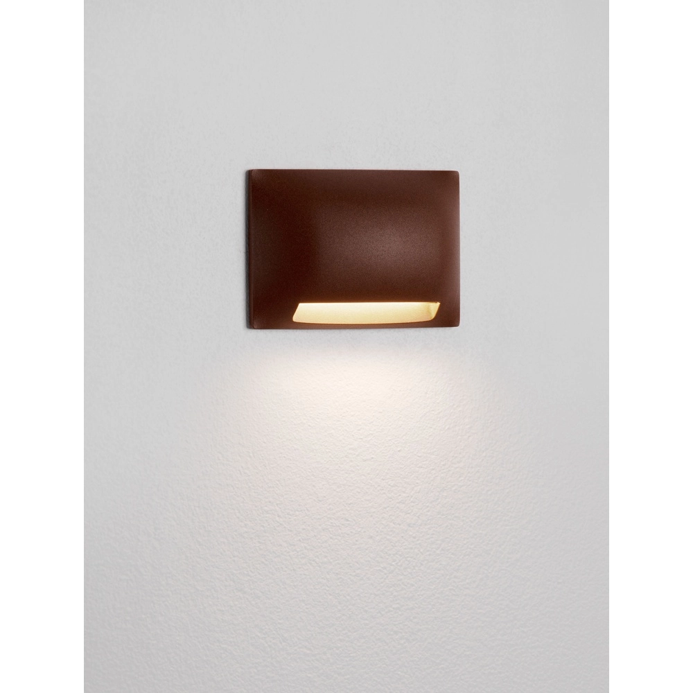 Design wandlamp Sub roestbruin