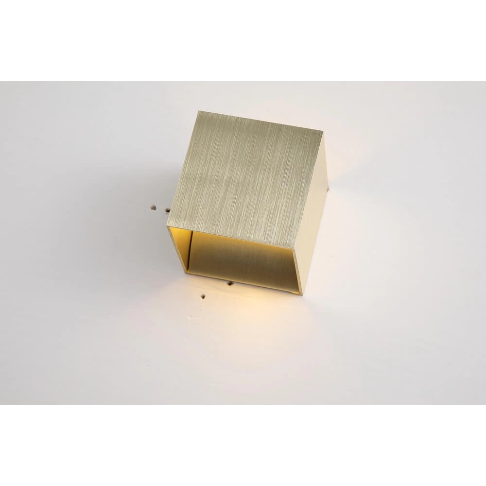Vierkante wandlamp Sifor geborsteld goud Lyora 5053423285054